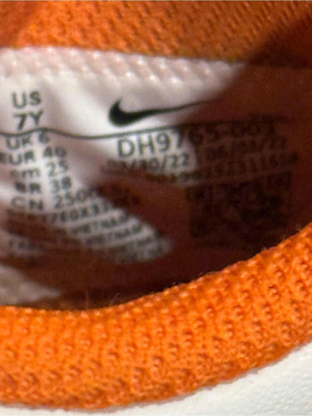 Nike Dunk Low GS Halloween 2022 Youth Size 7Y DH9765-003 Orange White - Picture 8 of 14